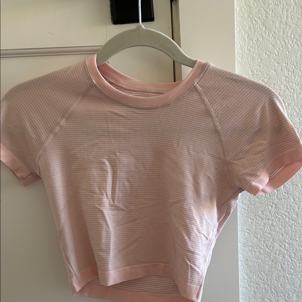 Lululemon Cropped Swiftly Tech Tee